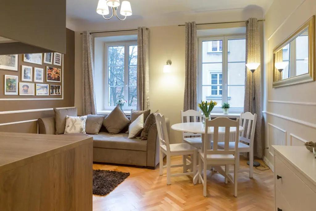 Coffee&Chocolate Apt. Old Town. Warschau Buitenkant foto